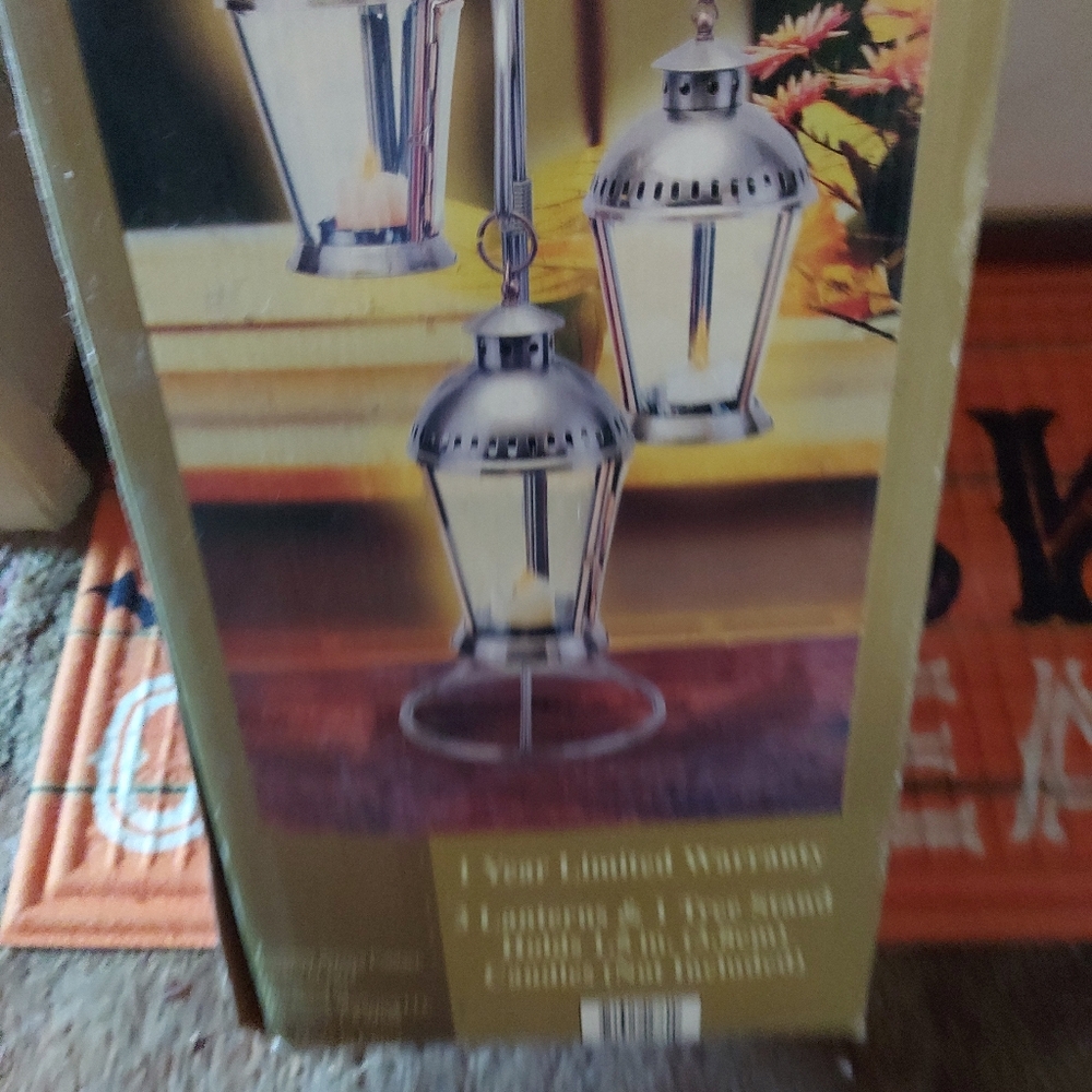 Veranda Table Lantern Set - Picture 2 of 3
